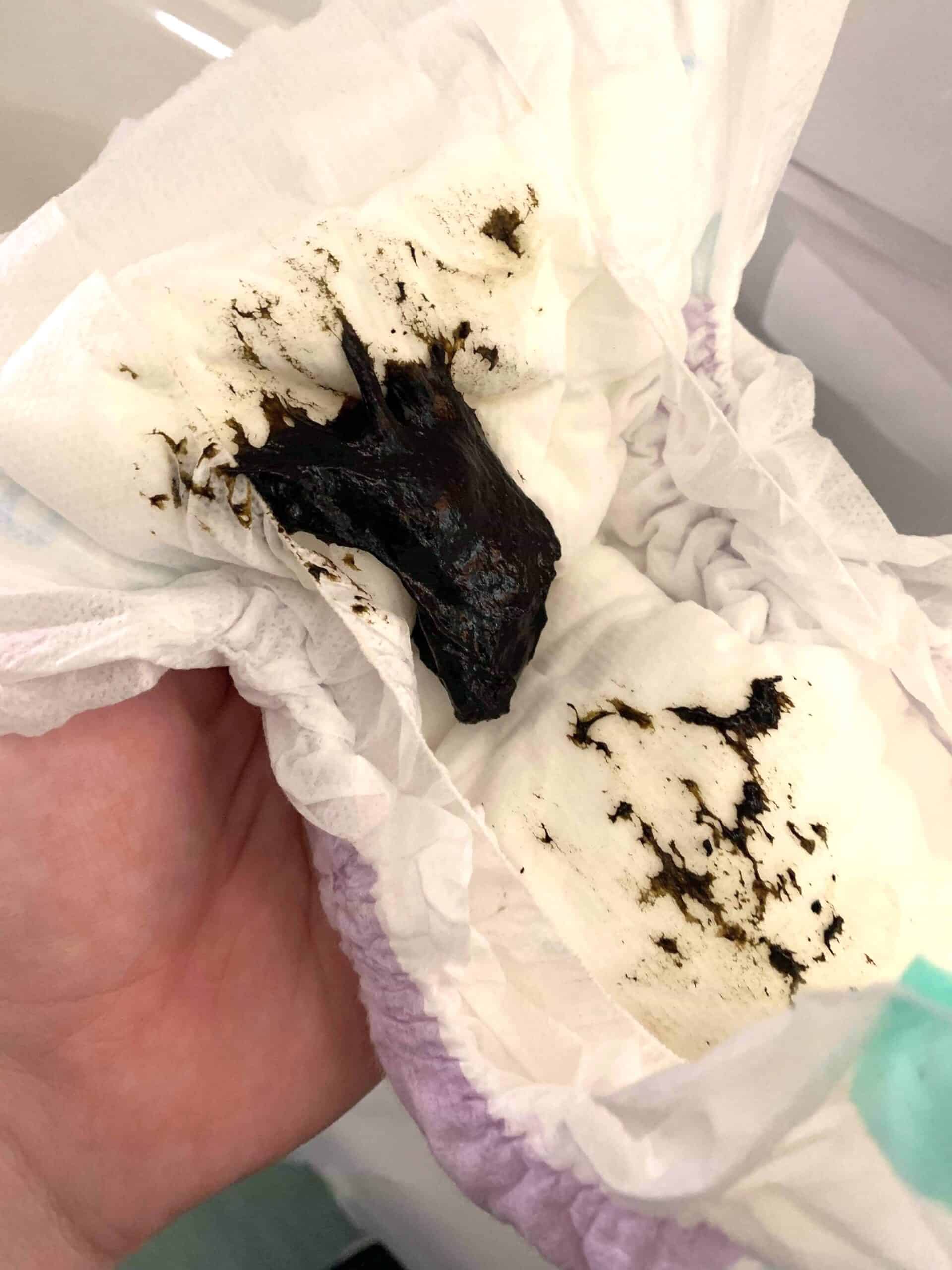 What does meconium poop look like